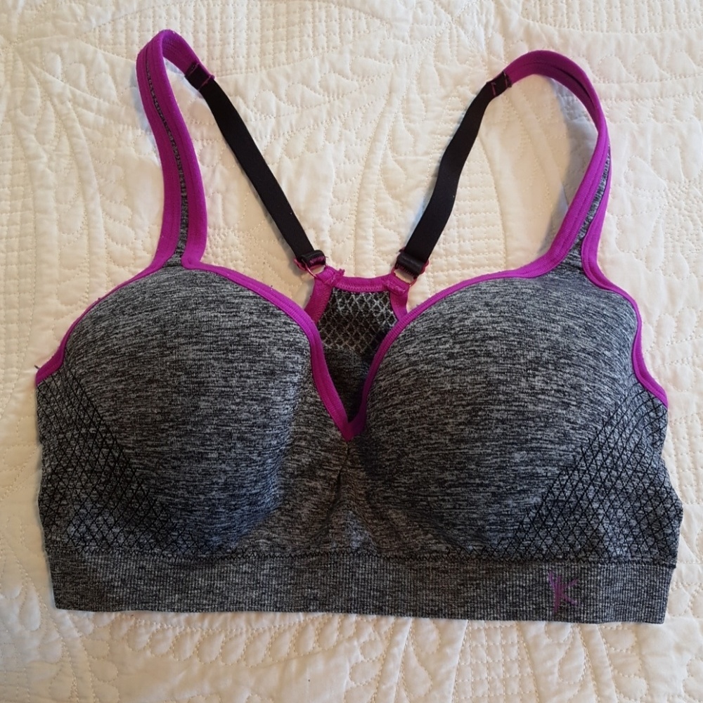 Sports bra